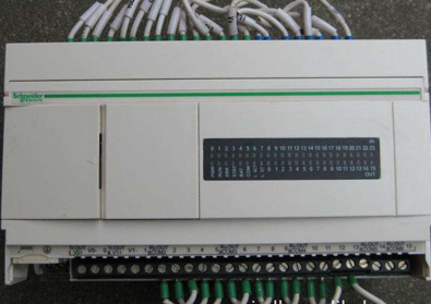 施耐德PLC 1